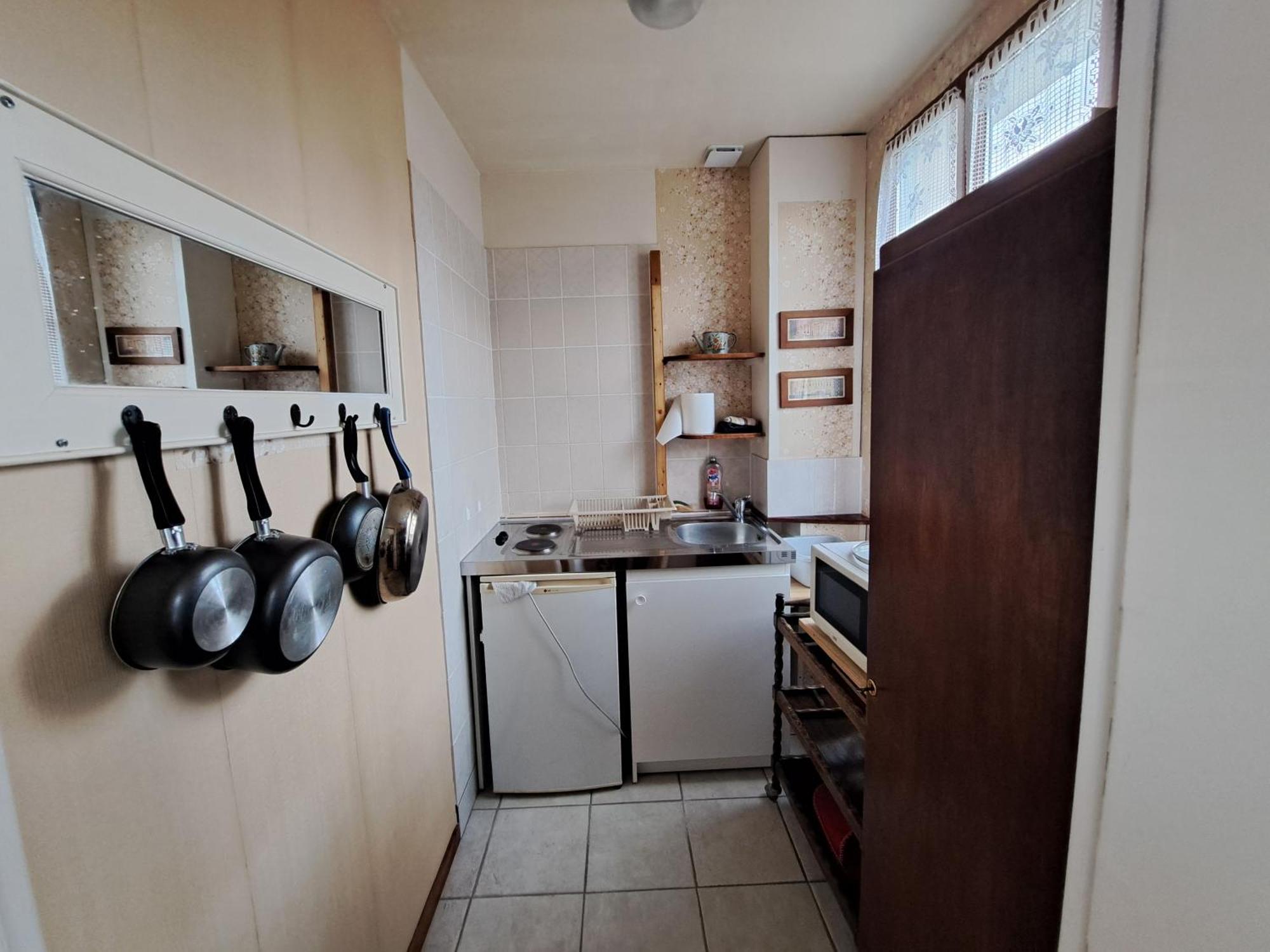 Location A Coucy Le Chateau Экстерьер фото